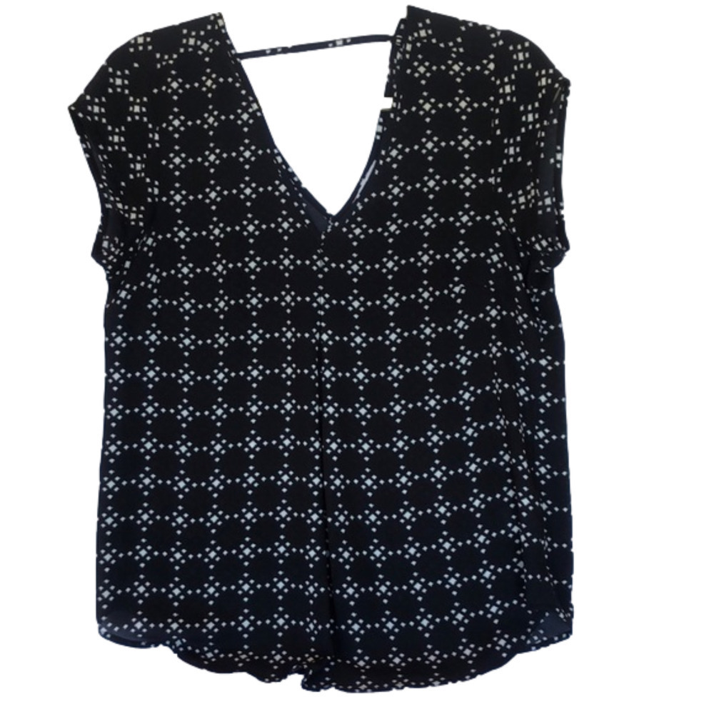 𝅺DR2 blouse black and white Size small, in very good condition!